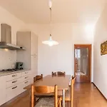 Apartament Art Haven *
